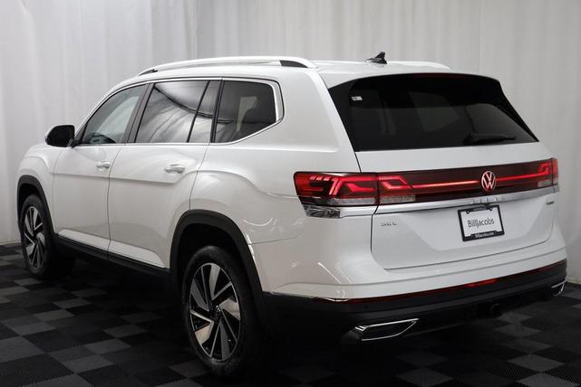 Photo of 2025 Opal White Volkswagen Atlas