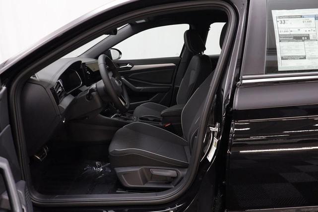 Photo of 2025 Deep Black Volkswagen Jetta