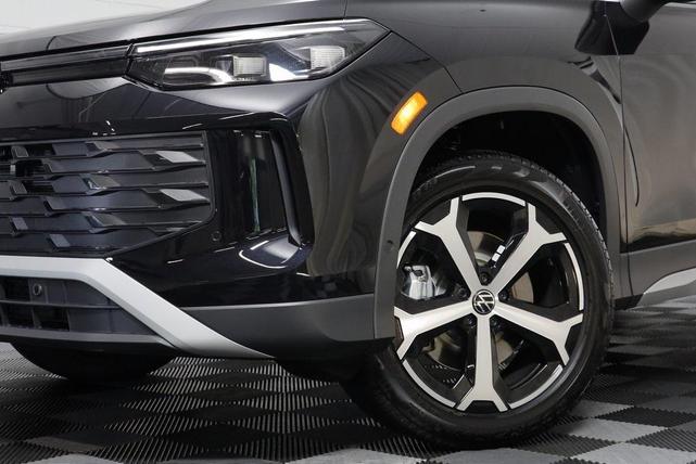 Photo of 2025 Deep Black Volkswagen Tiguan