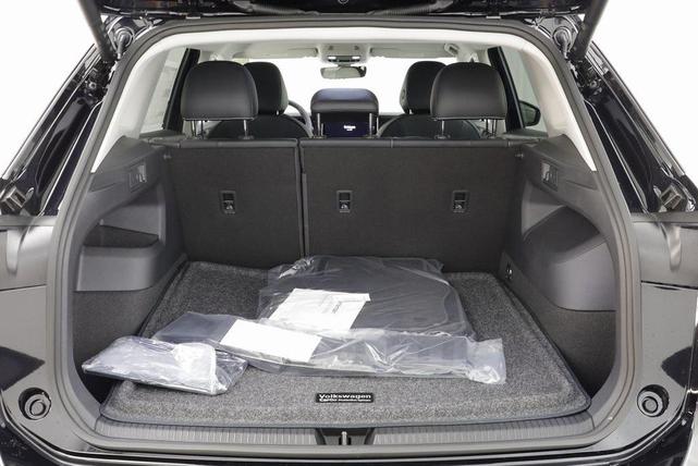 Photo of 2025 Deep Black Volkswagen Tiguan
