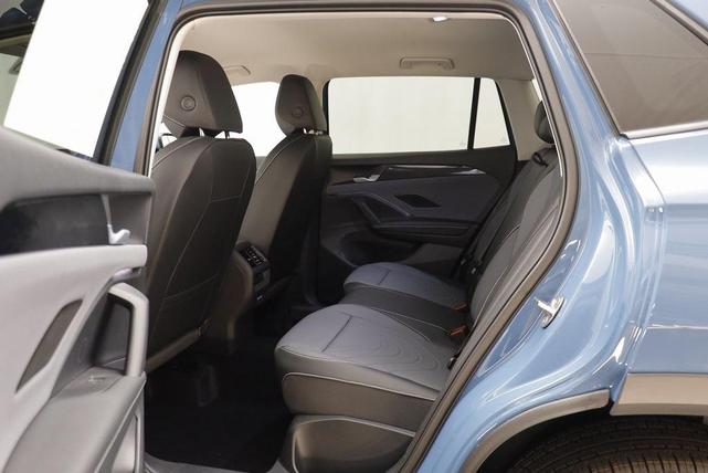 Photo of 2025 Monterey Blue Pearl Volkswagen Tiguan