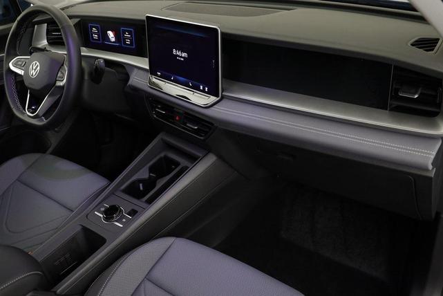 Photo of 2025 Monterey Blue Pearl Volkswagen Tiguan