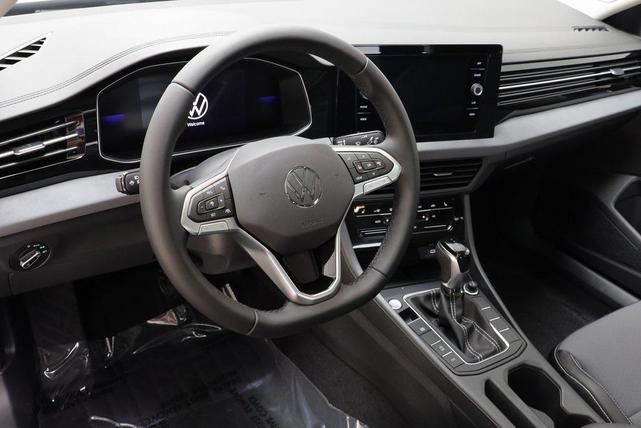 Photo of 2025 Deep Black Volkswagen Jetta