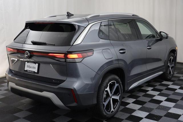 Photo of 2025 Platinum Gray Volkswagen Tiguan