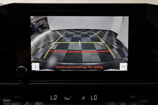 Photo of 2025 Midnight Black Metallic Toyota Camry