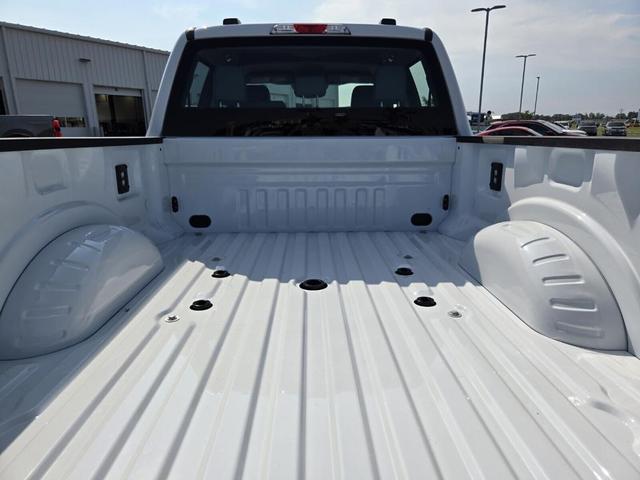 Photo of 2026 Oxford White Ford F-250