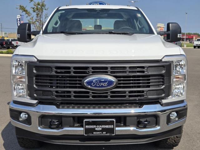 Photo of 2026 Oxford White Ford F-250
