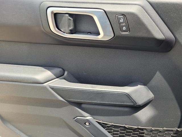 Photo of 2025 Azure Gray Metallic Ford Bronco