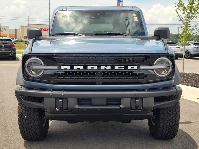 Photo of 2025 Azure Gray Metallic Ford Bronco