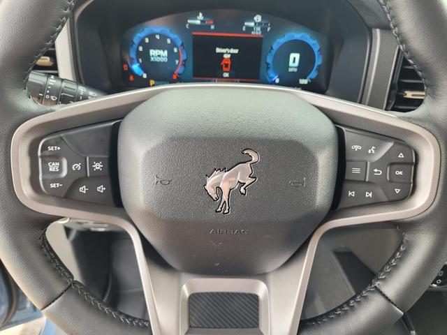 Photo of 2025 Azure Gray Metallic Ford Bronco
