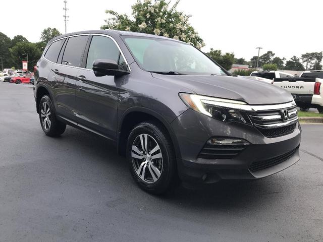 Photo of 2018 Gray Honda Pilot