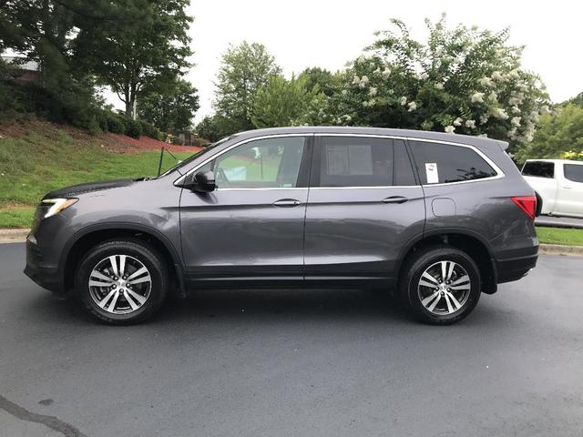 Photo of 2018 Gray Honda Pilot