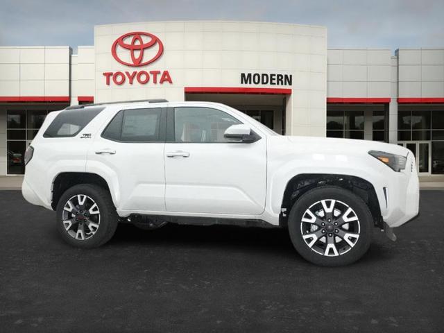 Photo of 2025 White Toyota 4Runner