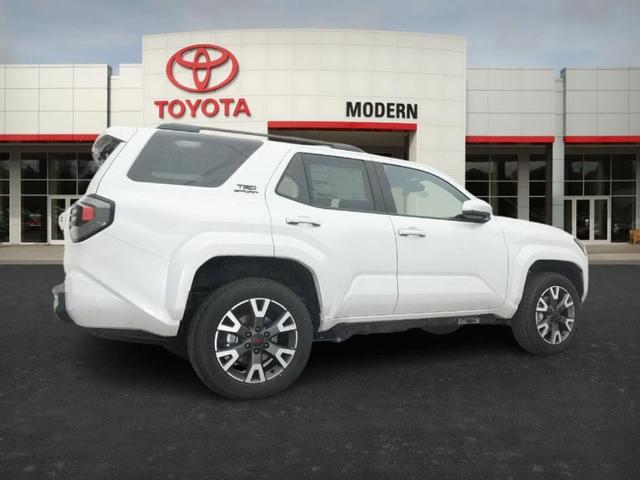 Photo of 2025 White Toyota 4Runner