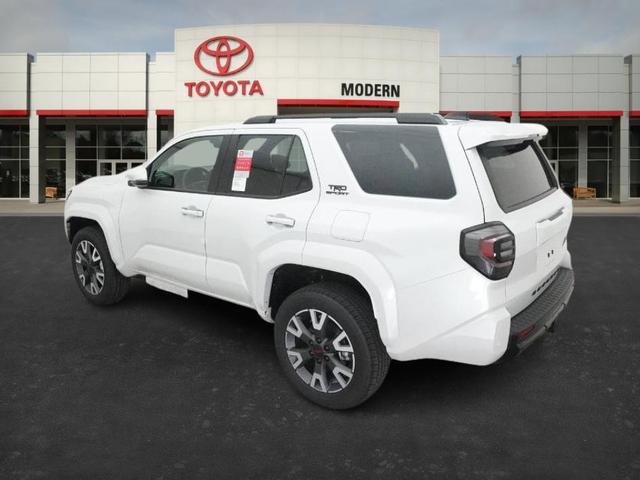 Photo of 2025 White Toyota 4Runner