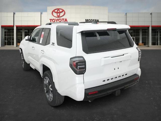 Photo of 2025 White Toyota 4Runner