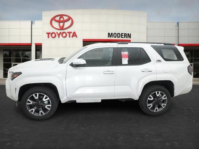 Photo of 2025 White Toyota 4Runner
