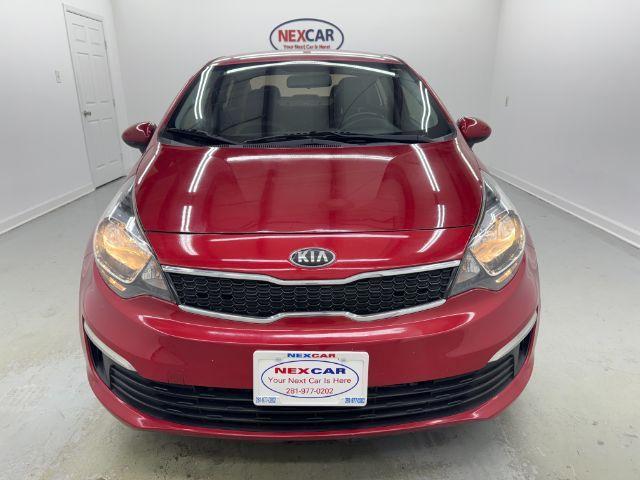 Photo of 2016 Red Kia Rio