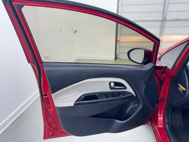 Photo of 2016 Red Kia Rio