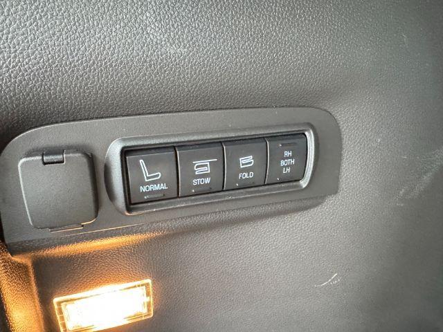 Photo of 2015 Red Ford Explorer