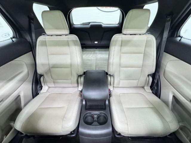 Photo of 2015 Red Ford Explorer