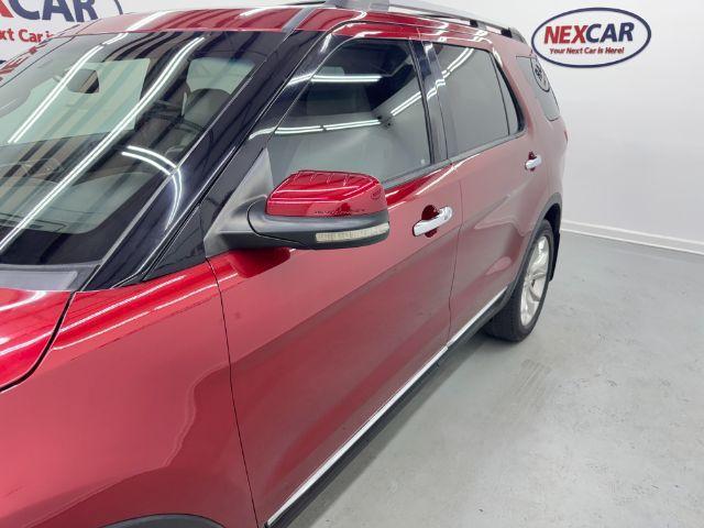 Photo of 2015 Red Ford Explorer