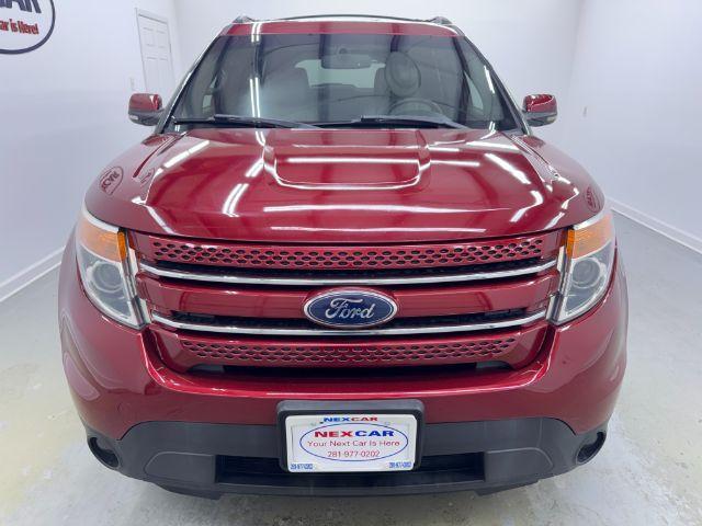 Photo of 2015 Red Ford Explorer