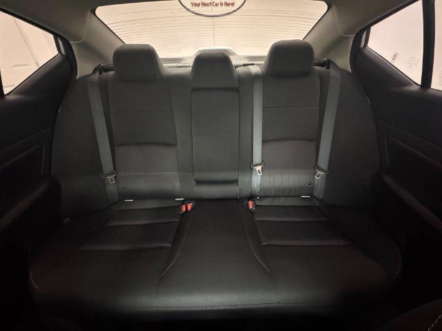 Photo of 2022 Silver Nissan Altima
