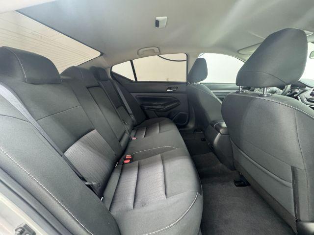 Photo of 2022 Silver Nissan Altima