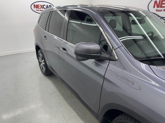 Photo of 2018 Gray Honda Pilot