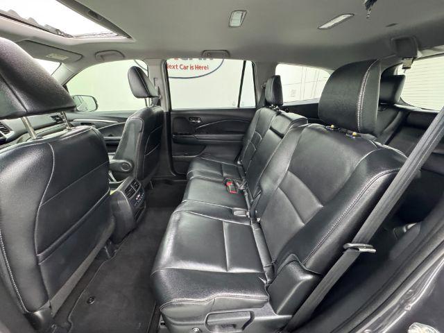 Photo of 2018 Gray Honda Pilot