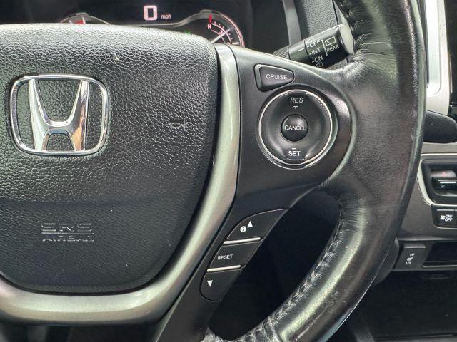 Photo of 2018 Gray Honda Pilot