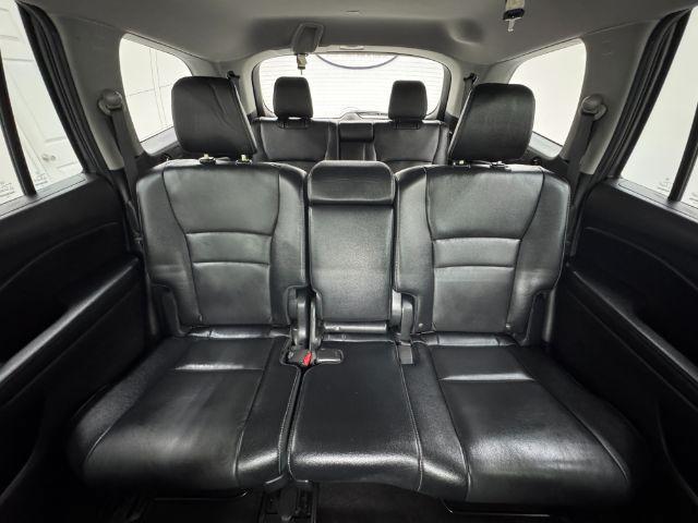 Photo of 2018 Gray Honda Pilot