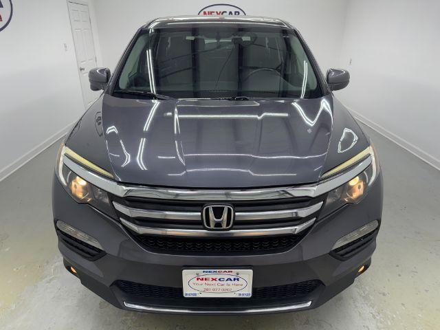 Photo of 2018 Gray Honda Pilot