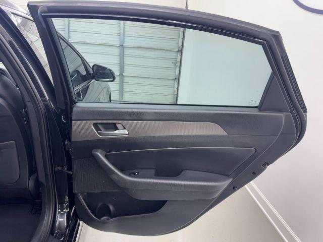 Photo of 2018 Phantom Black Hyundai SONATA