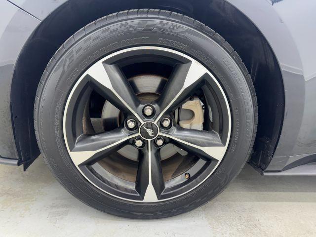 Photo of 2018 Black Ford Mustang