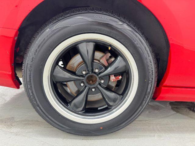 Photo of 2014 Red Ford Mustang