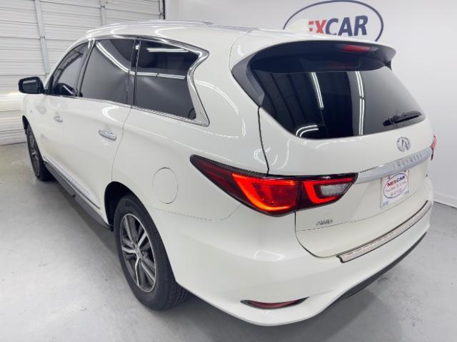 Photo of 2019 Majestic White INFINITI QX60