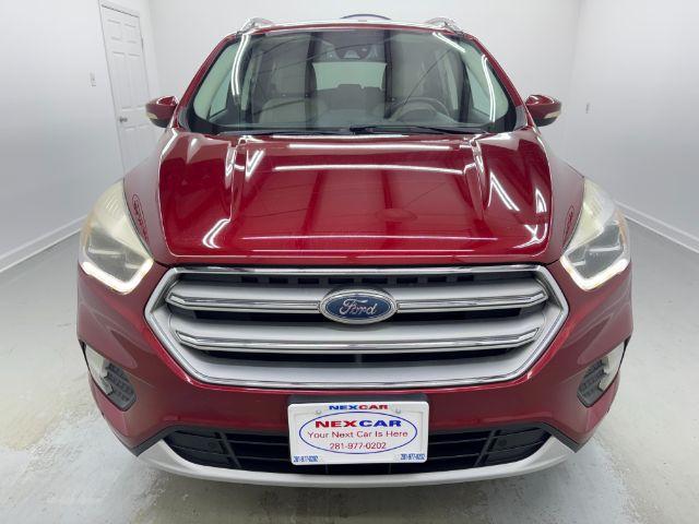 Photo of 2017 Red Ford Escape