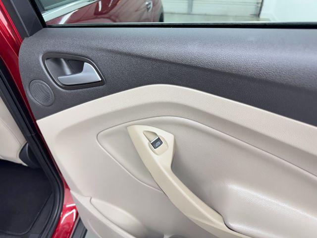 Photo of 2017 Red Ford Escape