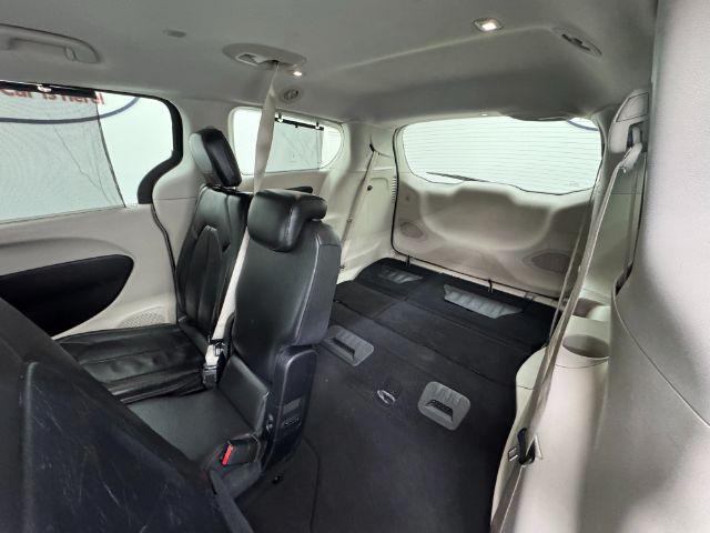 Photo of 2017 Black Chrysler Pacifica