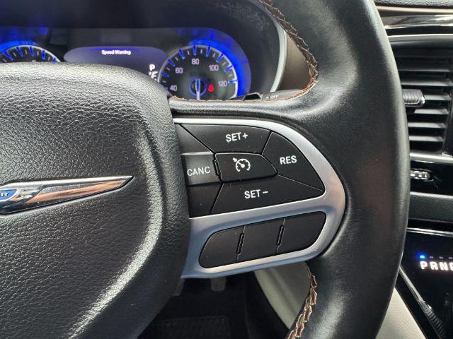 Photo of 2017 Black Chrysler Pacifica