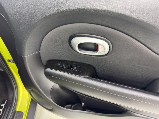 Photo of 2014 Green Kia Soul