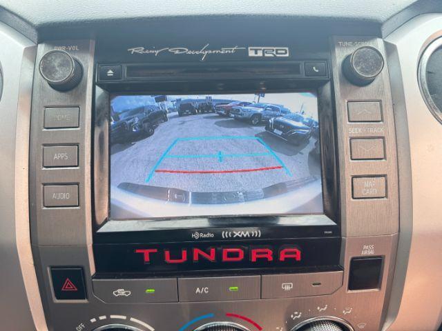 Photo of 2018 White Toyota Tundra