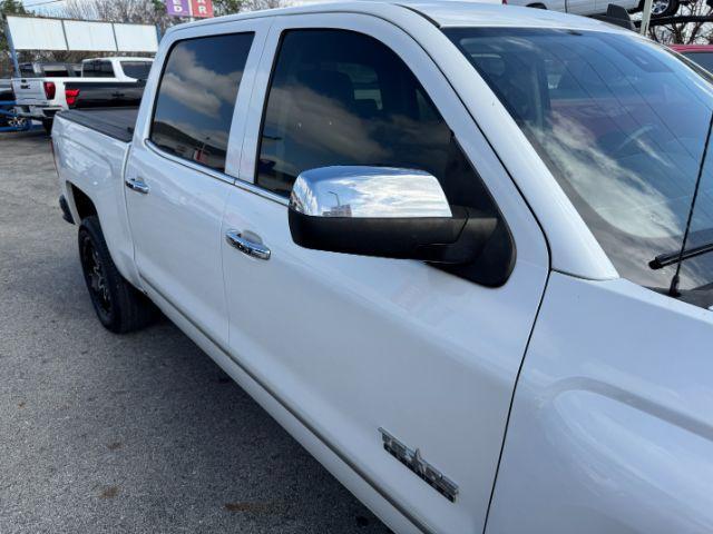 Photo of 2017 White Chevrolet Silverado 1500