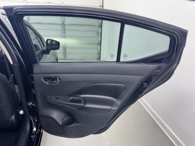 Photo of 2020 Black Nissan Versa