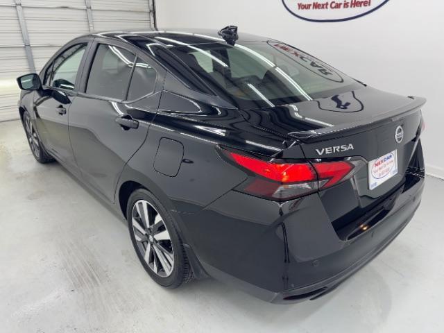 Photo of 2020 Black Nissan Versa