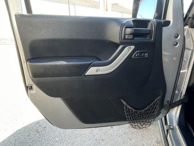 Photo of 2016 Billet Silver Metallic Clearcoat Jeep Wrangler Unlimited