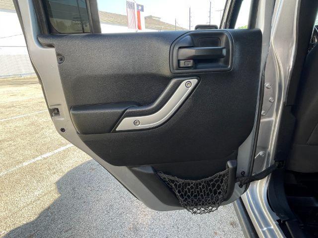 Photo of 2016 Billet Silver Metallic Clearcoat Jeep Wrangler Unlimited