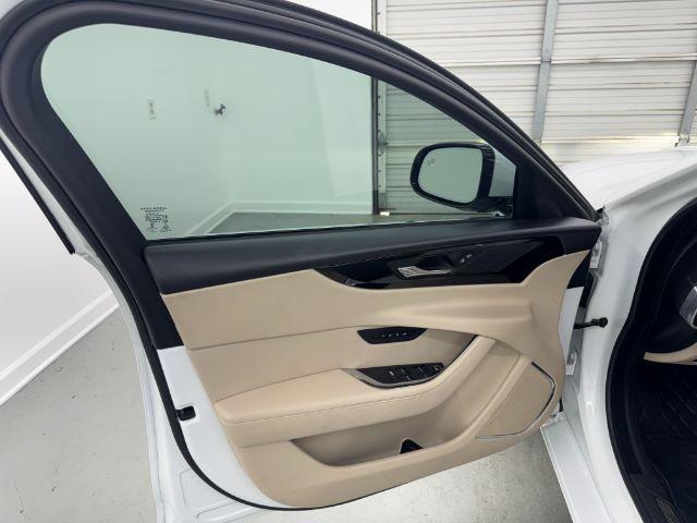 Photo of 2020 Fuji White Jaguar XE